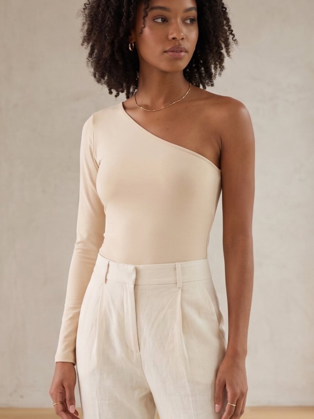 NWT | MANGOPOP One-Shoulder Bodysuit | Asymmetric Long Sleeve | Beige | Medium